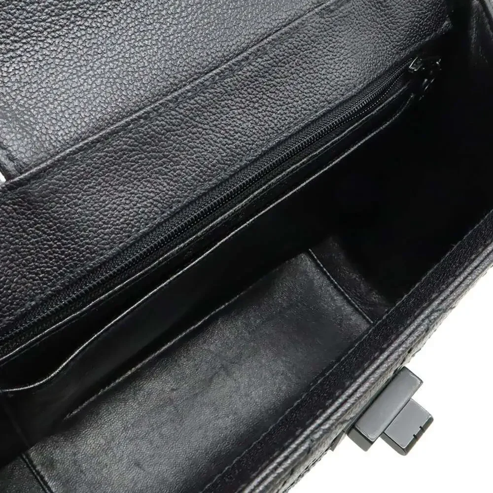 CHANEL Black Leather Shoulder Bag
